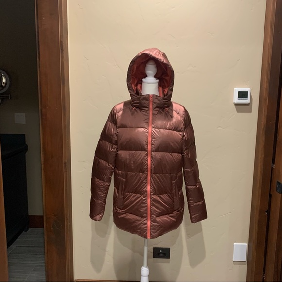 Lands End "Women's Wide Channel Down Jacket" Color: Soft Mojave Rose, Size M - Picture 2 of 8
